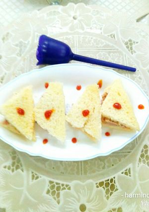 A picture of Seekh Sandwiches.