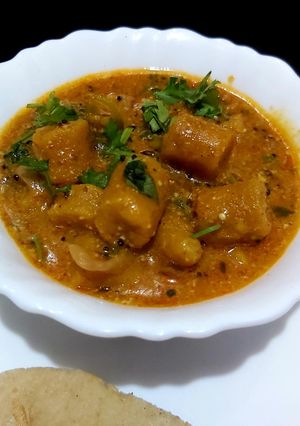 A picture of Gatte Ki Sabji.