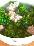 Canh Cải Xoăn Kale Nấu Thịt Băm Viên