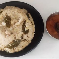 A picture of Kodu millet pongal.