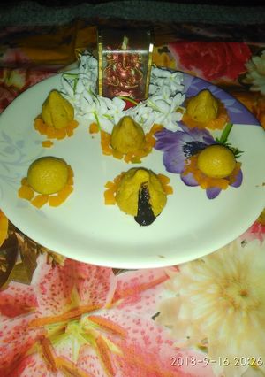A picture of Besan chocolate lava modak/ladoo.