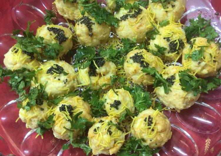 Steps to Make Award-winning Stuffed khandvi Balls pressure cooker method
