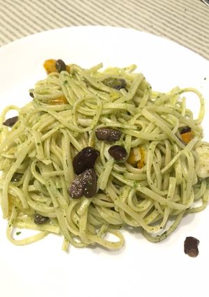 Foto di Linguine con coda di rospo e pesto di prezzemolo