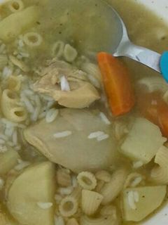 Una foto de Sopa de pollo