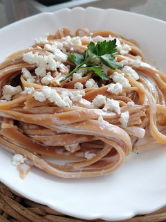 Una foto de Pasta de chipotle a la crema de ajo