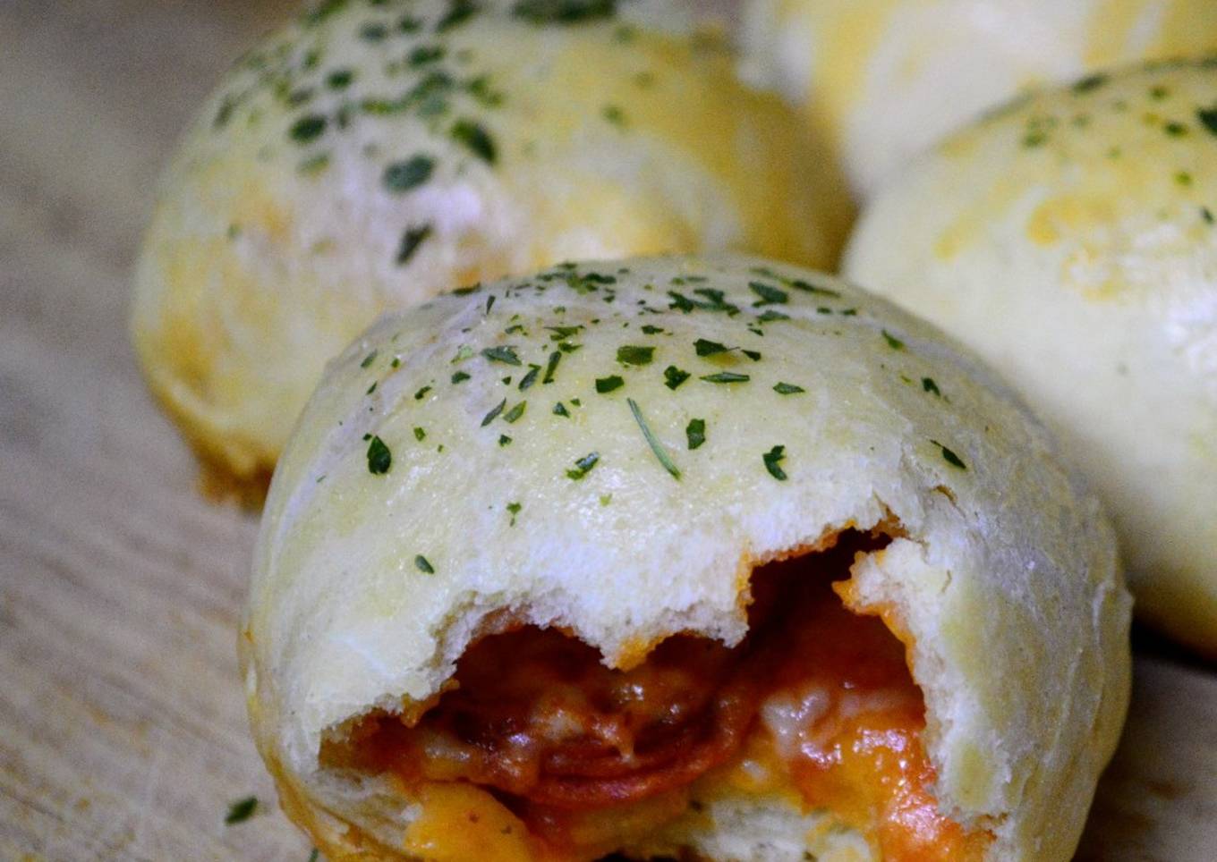 Pan relleno de peperoni