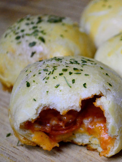 Una foto de Pan relleno de peperoni