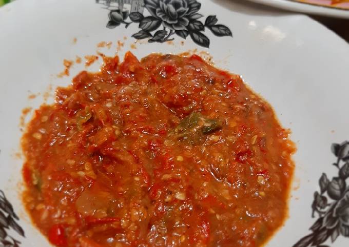 Sambel pecel lele