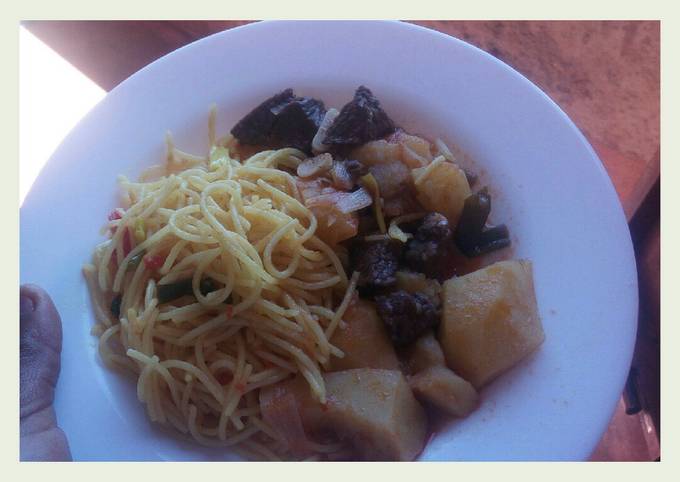 Steps to Make Super Quick Homemade Turmeric Spaghetti with beef stew