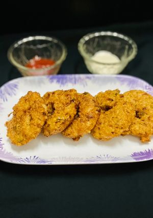 A picture of Sabudana vada.