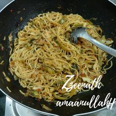 A picture of Veg Hakka Noodles.