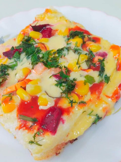 ओपन ब्रेड पिज़्ज़ा (Open bread pizza recipe in hindi) रेसिपी मुख्य फोटो