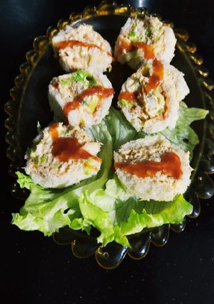 A picture of Pin Wheel Chicken Cold Sandwich 🥪.
