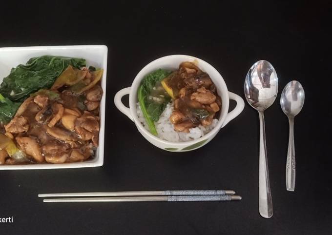 Ricebowl ayamjamur teriyaki dan baby kailan tumis bawang