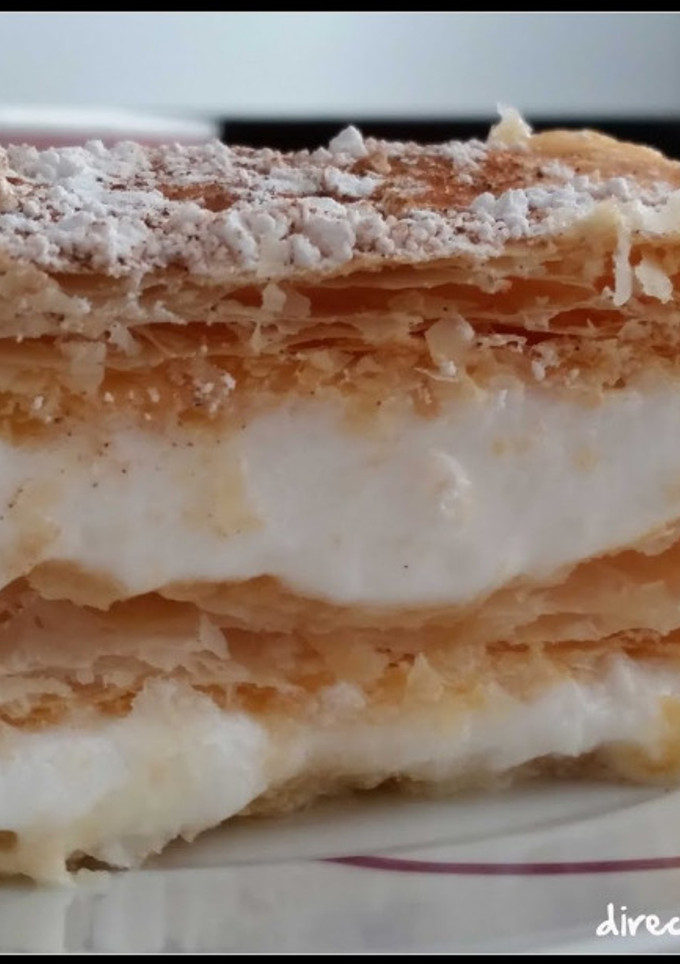 Una foto de Milhojas de merengue