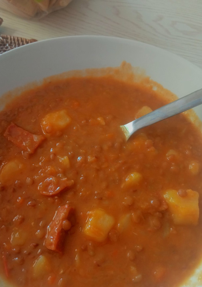 Una foto de Lentejas con chorizo y patata en ClickChef