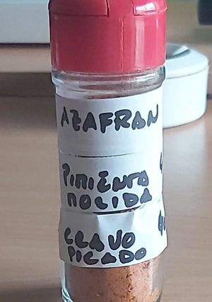 Una foto de Condimento para arroces y fideuas..