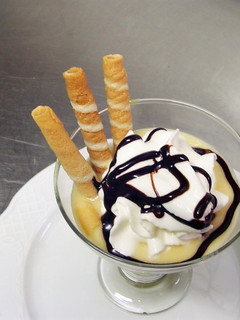 Una foto de Crema piña y licor de café
