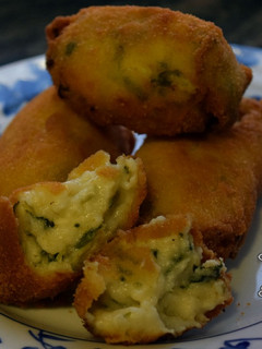 Una foto de Croquetas de espinaca y queso
