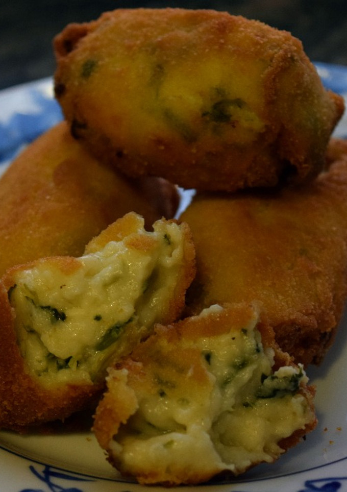 Una foto de Croquetas de espinaca y queso