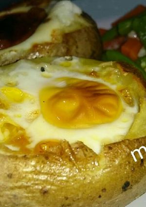 Foto resep Baked potato with egg and cheese