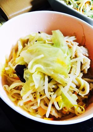 A picture of Shiga Specialty! Omi Champon Noodle Soup.