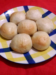 પાઉં (bread bun recipe in Gujarati) રેસીપી મુખ્ય ફોટો