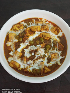 क्रीमी मटर पनीर (Creamy matar paneer recipe in hindi) रेसिपी मुख्य फोटो