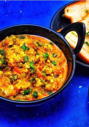 ક્રીમી પનીર ભૂર્જી(Creamy paneer bhurji recipe in Gujarati) રેસીપી મુખ્ય ફોટો