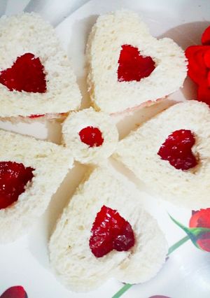 A picture of Bread Jam Hearts.