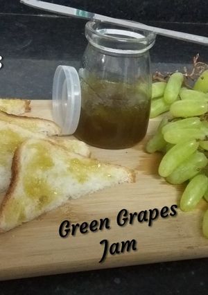 A picture of Green Grapes Jam.