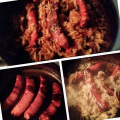 A picture of Saurkraut & Metts.