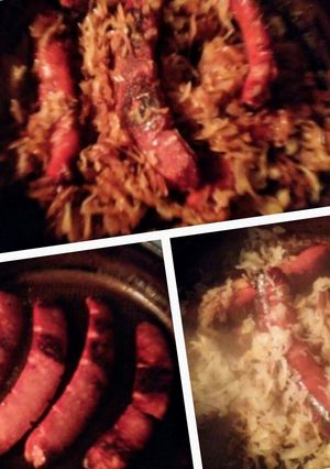A picture of Saurkraut & Metts.