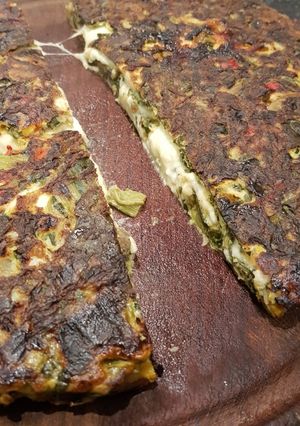Una foto de Tortilla de acelga y champiñones
