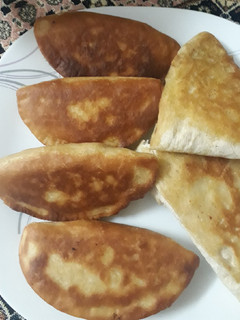 عکسی از دستور پیتزا پیراشکی😋