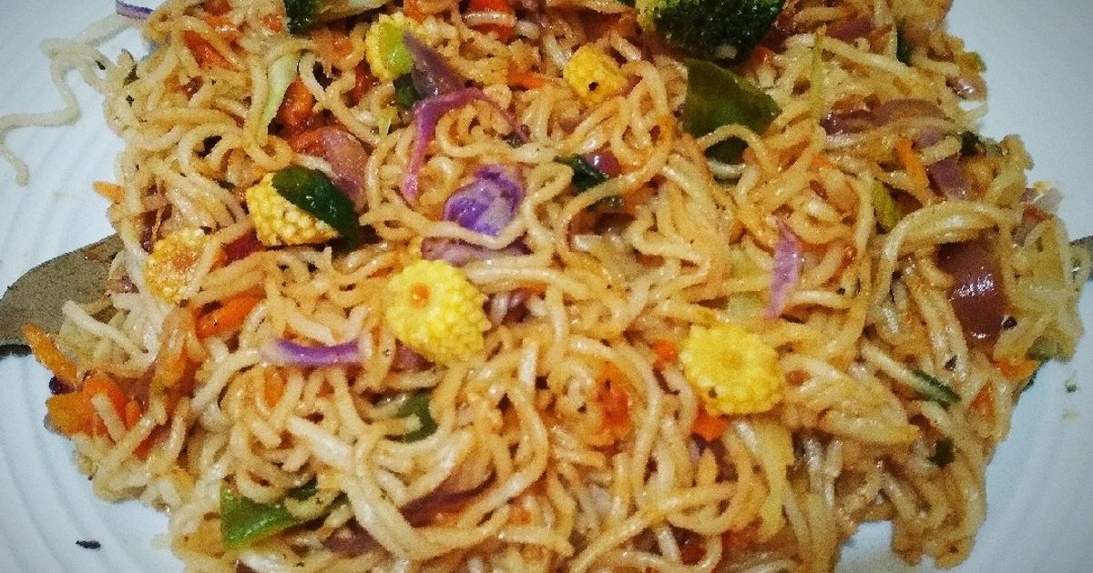 Vegetable Noodles Recipe by Rajput Amita Singh - Cookpad