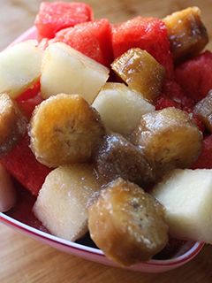 Una foto de Sandía, melón y plátano