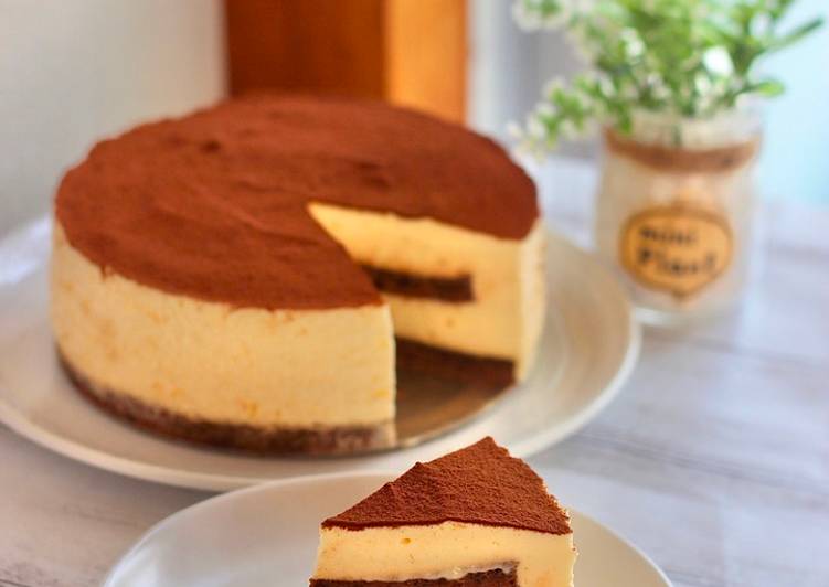 Tiramisu Cake