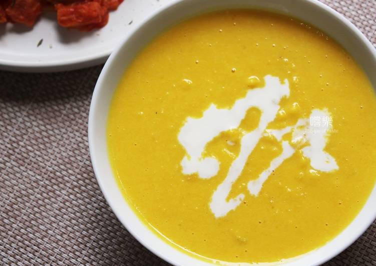 南瓜濃湯 Pumpkin soup