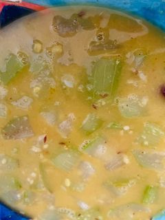 লাউ দিয়ে মুগ ডাল (lau diye moong dal recipe in Bengali) রেসিপির প্রধান ছবি