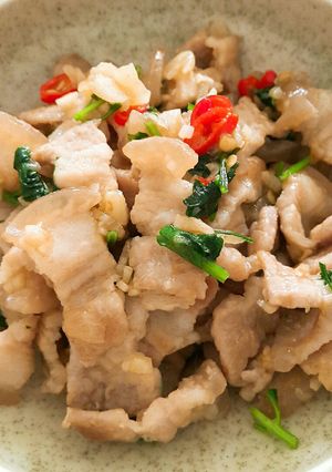 รูปของ หมูคั่วผักชี
