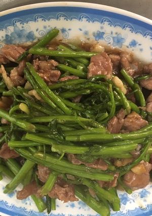 Hình của món Măng tây xào thịt bò.