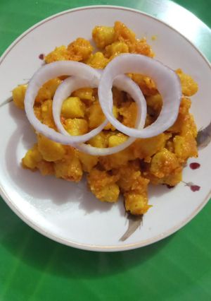 A picture of Besan ke gatte ki Sabji.