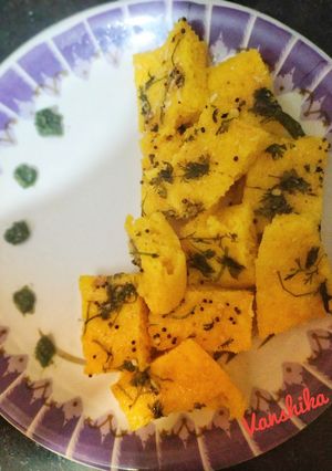 A picture of Bread Dhokla.