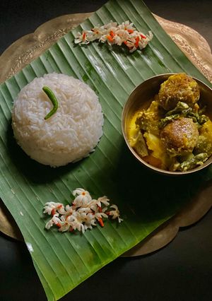 A picture of Motor Dal (Peas Dal) Bora o Panchmesali.