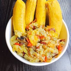 A picture of Mashed Garden egg sauce and Plantain.