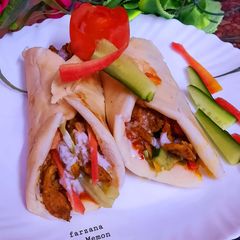 A picture of Shawarma.