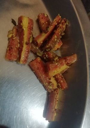 A picture of Instant carrot pickle.