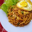 Mie lidi goreng ayam ala emak