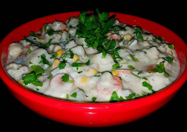 Recipe of Quick Mike&#39;s Creamy Stacked Seafood Chowder